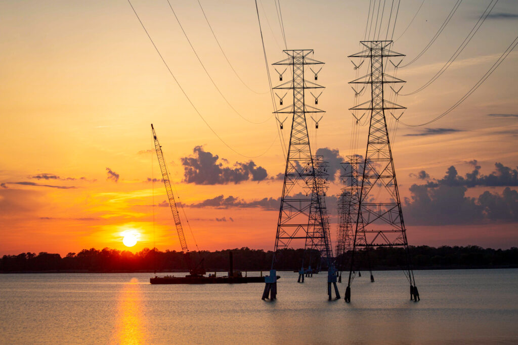 Transmission Construction HighVoltage Powerlines Energized Services